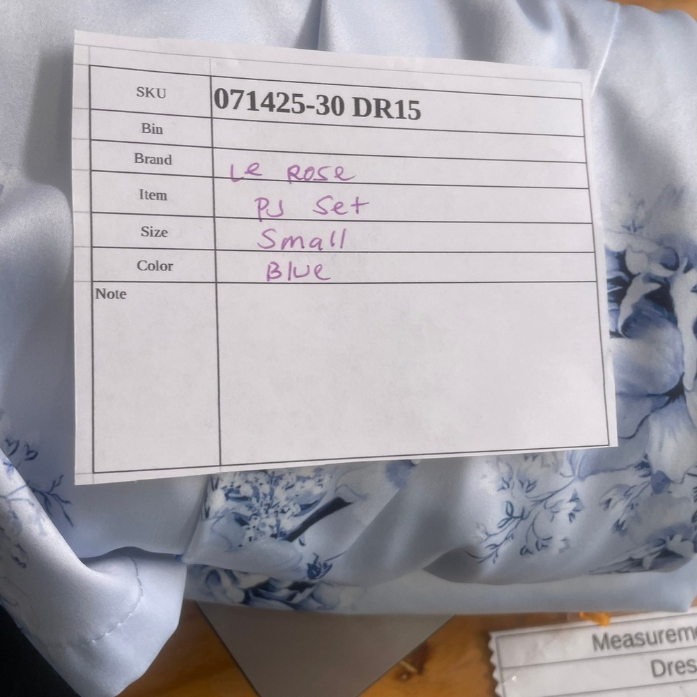 Le Rose Satin PJ Set Small Blue Floral Bridal Romantic Wedding Briddesmaid Photo - Picture 11 of 16